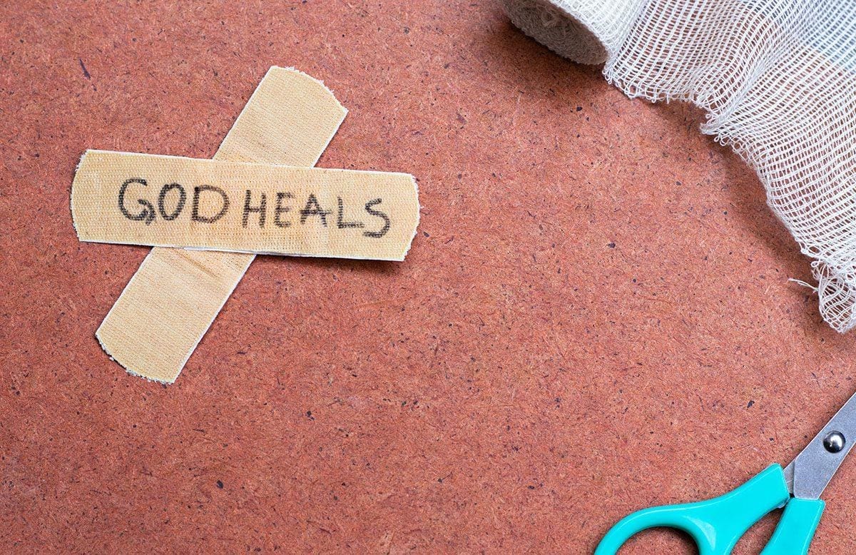 healing-the-brokenhearted-daily-devotional-inspiration-min